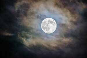 What is Full Moon Meditation